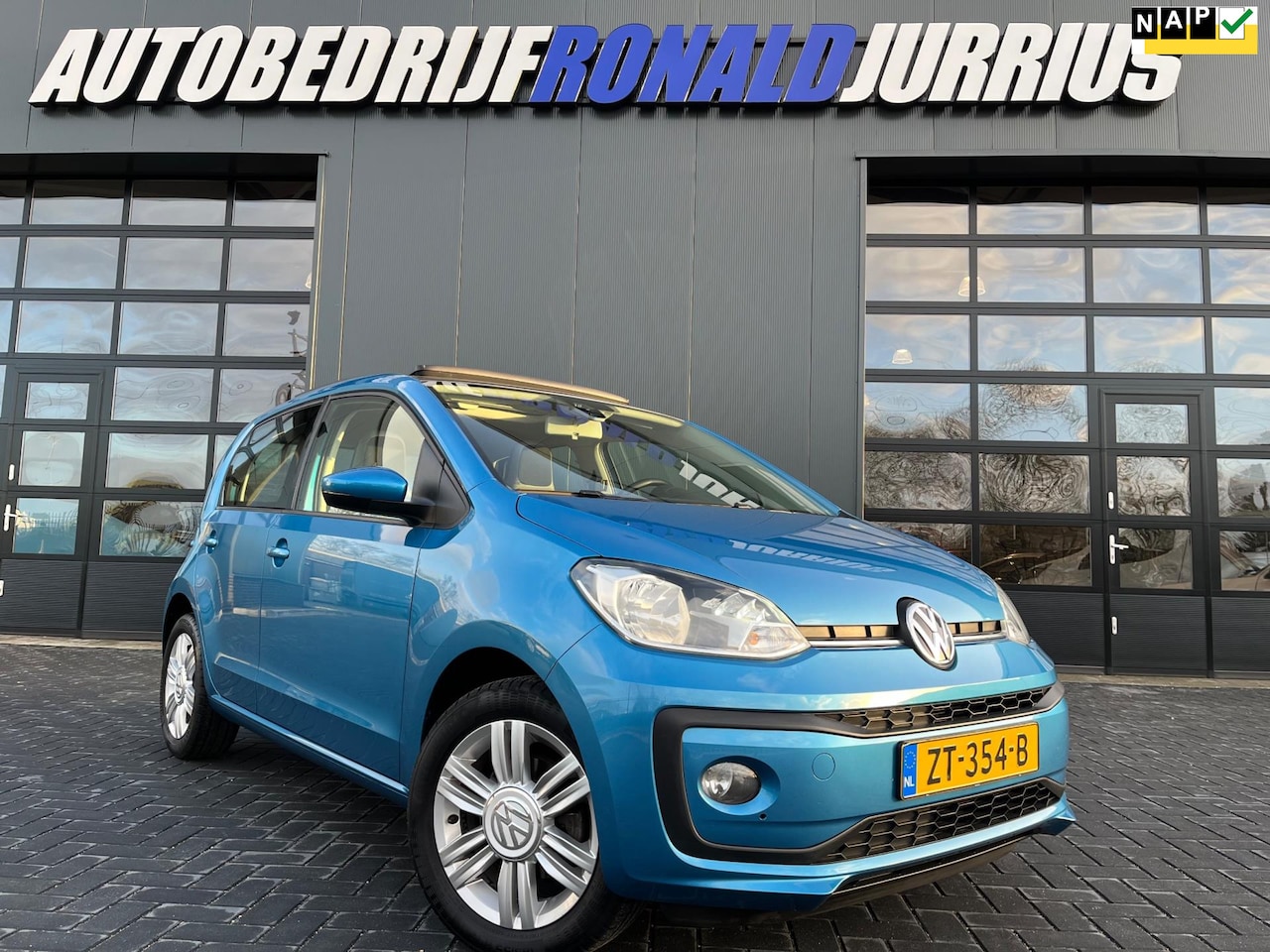 Volkswagen Up! - 1.0 BMT high up! NL.Auto/Cruise Control/Panoramdak/Camera/Bluetooth/1Ste Eigenaar/Dealer O - AutoWereld.nl