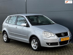 Volkswagen Polo - 1.2-12V Trendline 5DRS AIRCO NAP APK