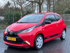 Toyota Aygo - 1.0 VVT-i x-play/Airco/P.camera/NAP/BT audio