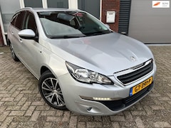 Peugeot 308 SW - 1.2 PureTech Style / Navi / PDC / DAB / Cruise / Clima