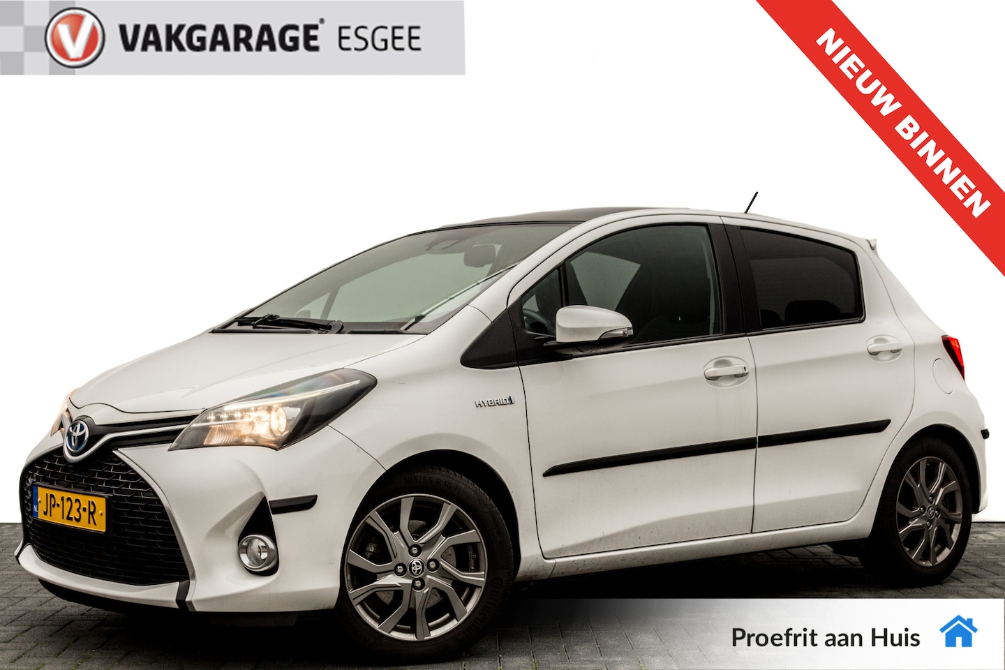 Toyota Yaris - 1.5 Hybrid Dynamic | Panodak | Climate |   | 16'' LMV | NAVI | Trekhaak | - AutoWereld.nl