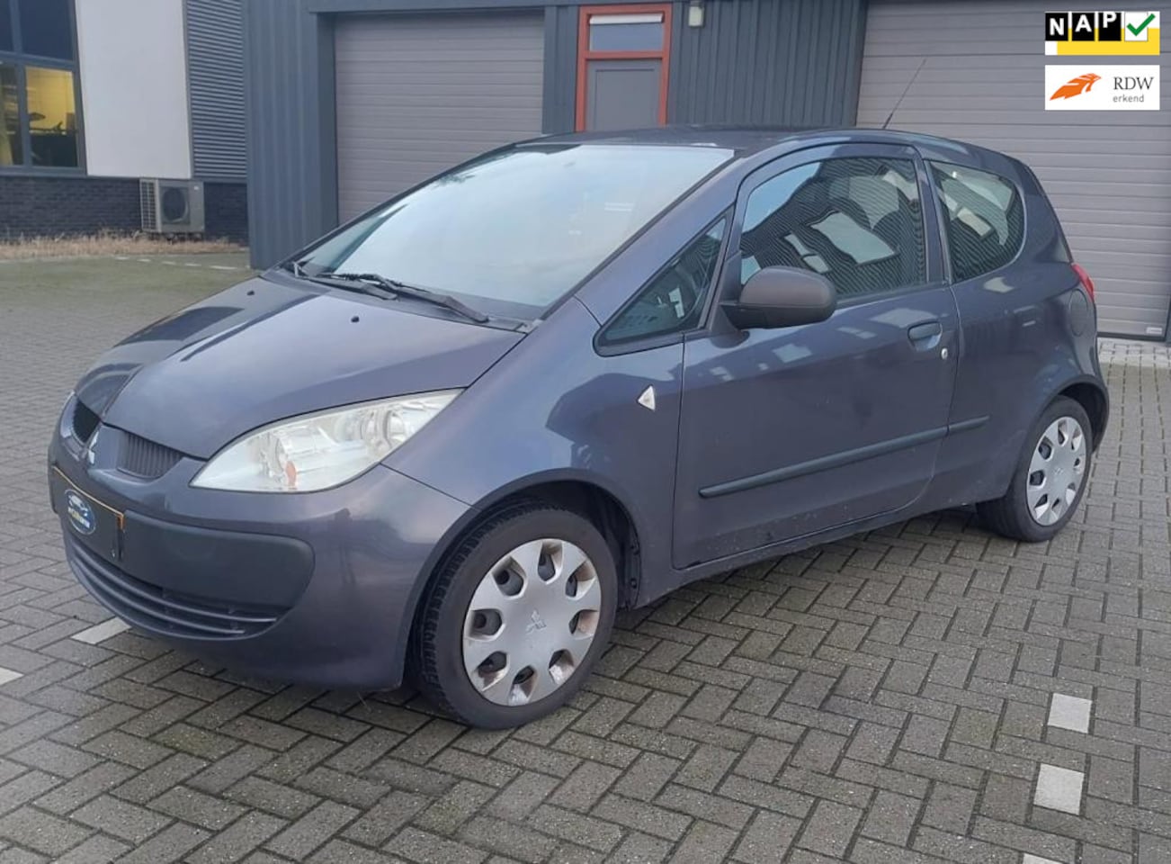 Mitsubishi Colt - 1.3 Inform 1.3 Inform - AutoWereld.nl