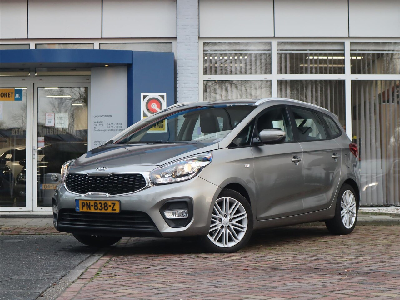 Kia Carens - 1.6 GDi 135pk First Edition / 1e eigenaar / Dealeronderhouden - AutoWereld.nl