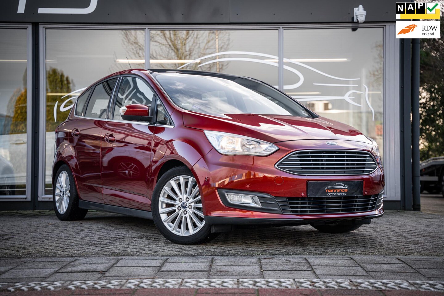 Ford Focus C-Max - Ford C-Max 1.0 Titanium|Cruise|PDC|Pano|Climate|Trekh| - AutoWereld.nl