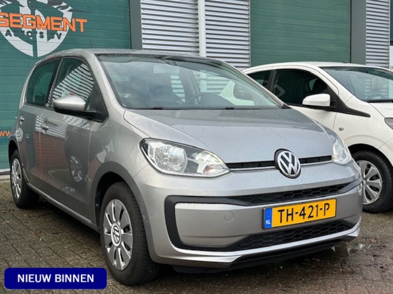 Volkswagen Up! - 1.0 BMT move up! / Camera / Airco / Pdc / Bluetooth / DAB+ - AutoWereld.nl