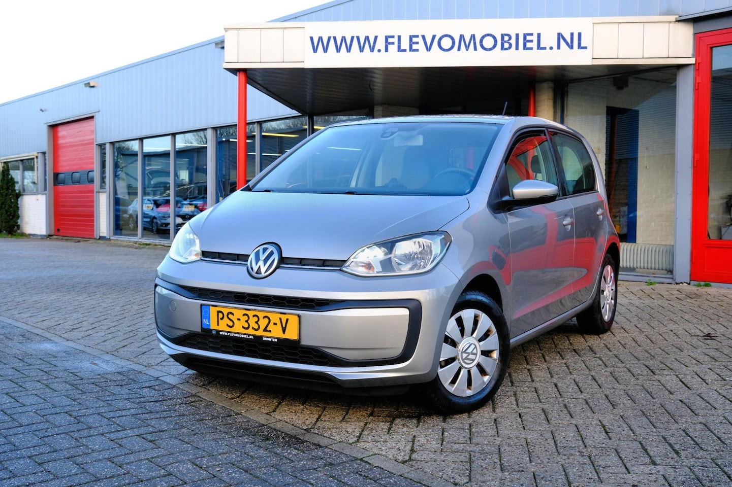 Volkswagen Up! - 1.0 BMT move up! 5-drs Airco - AutoWereld.nl