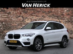 BMW X1 - SDrive20i High Executive | Leder | Cruise | Camera | Automaat