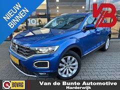 Volkswagen T-Roc - 1.5 TSI Automaat Sport *ACC & Trekhaak