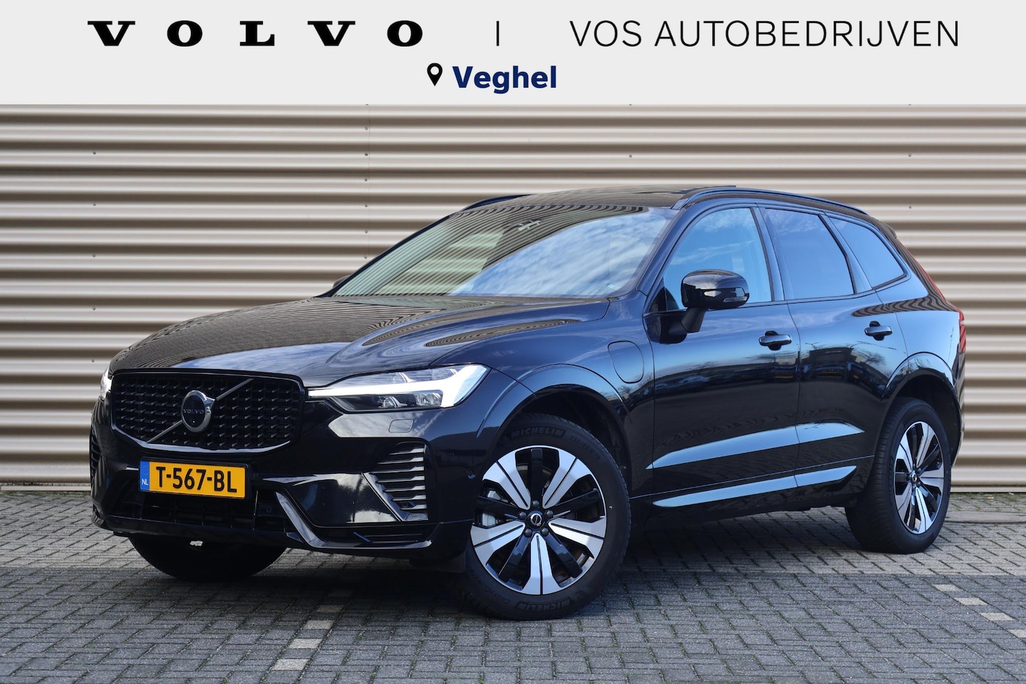 Volvo XC60 - Recharge T8 AWD Ultimate Dark | Luchtvering | Trekhaak - AutoWereld.nl