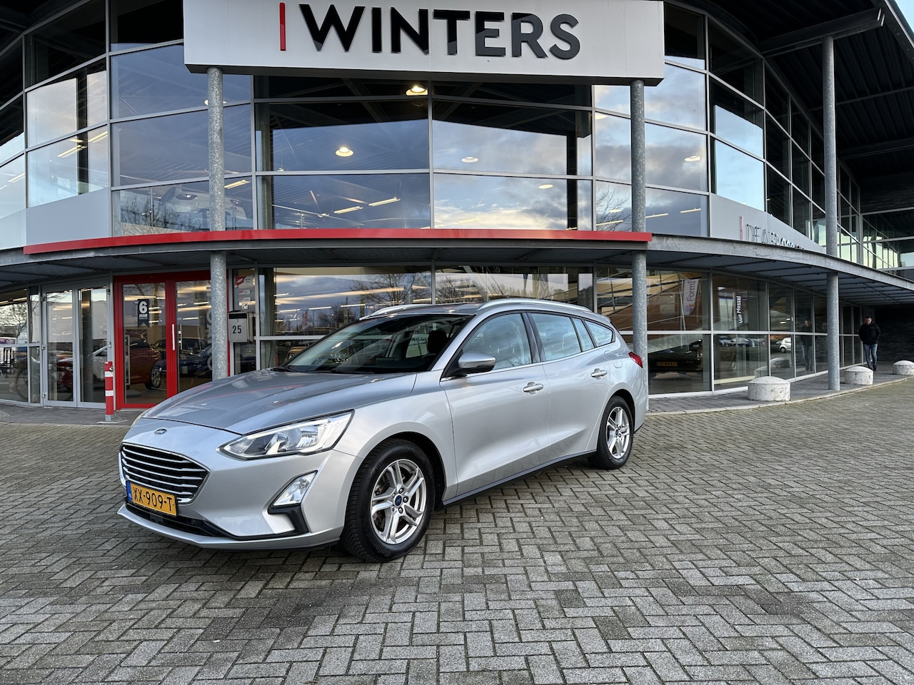 Ford Focus Wagon - 1.0 EcoBoost Trend Edition Business Navi+BT Airco PDC Cr.Control 16"LMV+All Seasons ESP - AutoWereld.nl