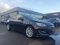 Opel Astra - 1.4 Turbo Color Edition