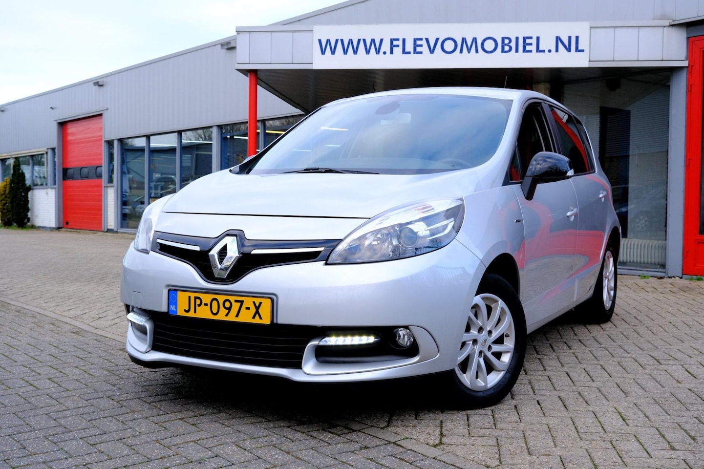 Renault Scénic - 1.2 TCe Limited Navi|Clima|LMV - AutoWereld.nl