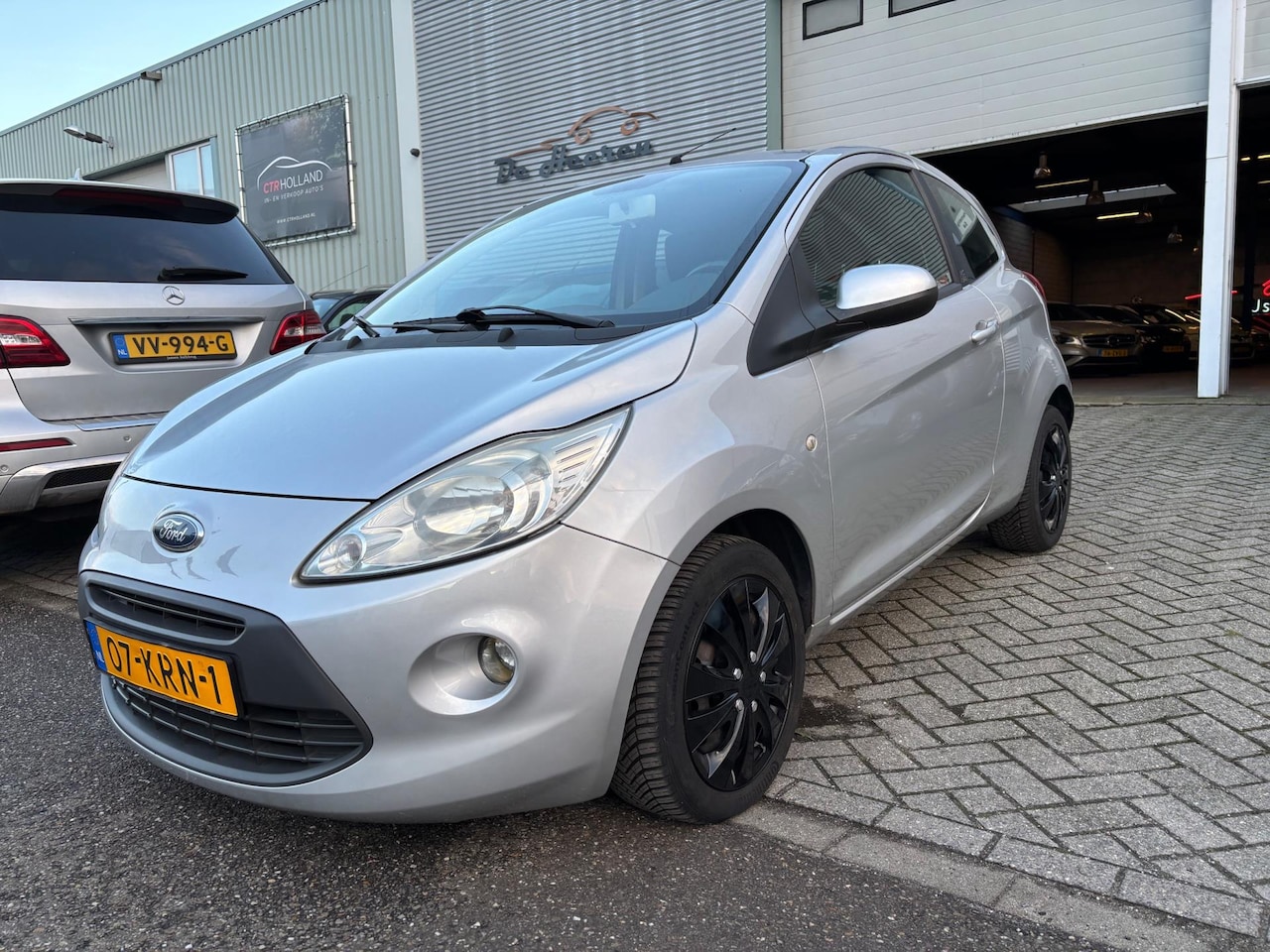 Ford Ka - 1.2 Titanium Airco 1e Eigenaar NW APK !! - AutoWereld.nl