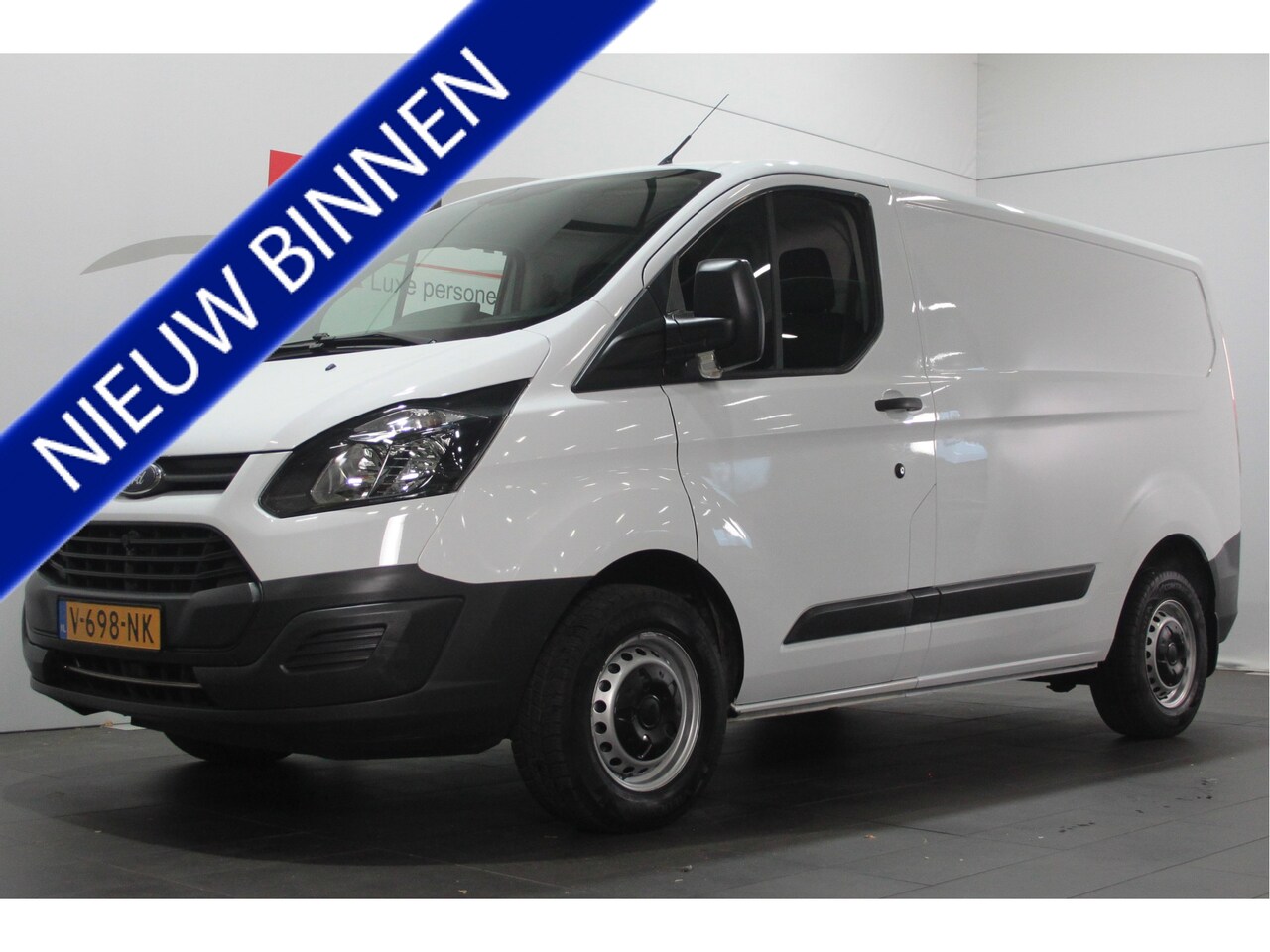 Ford Transit Custom - 270 2.0 TDCI L1H1 Economy Edition - Airco / Bluetooth / Stuurbed. - AutoWereld.nl