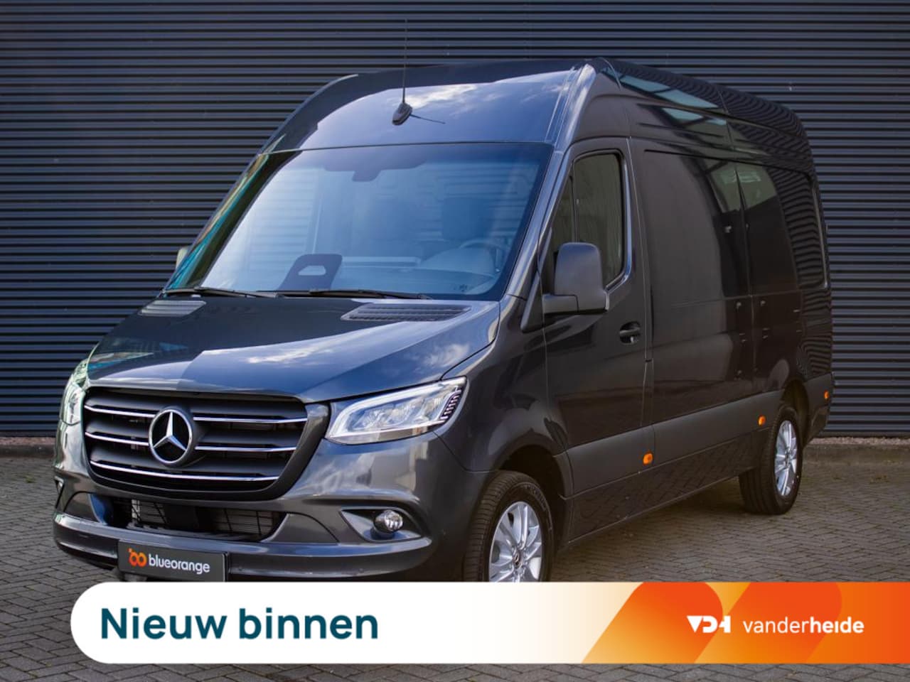 Mercedes-Benz Sprinter - 319 1.9 CDI L2H2 RWD 3.500 kg trekgewicht, Distronic, LED koplampen, lichtmetalen velgen, - AutoWereld.nl