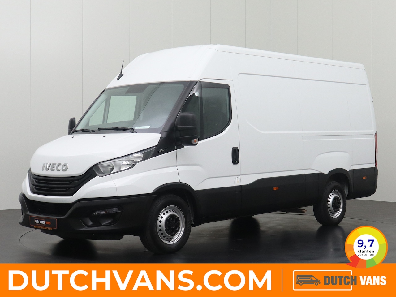 Iveco Daily - 35S14 L2H2 | 3500Kg Trekgewicht | Airco | Cruise | 3-Persoons | Betimmering - AutoWereld.nl