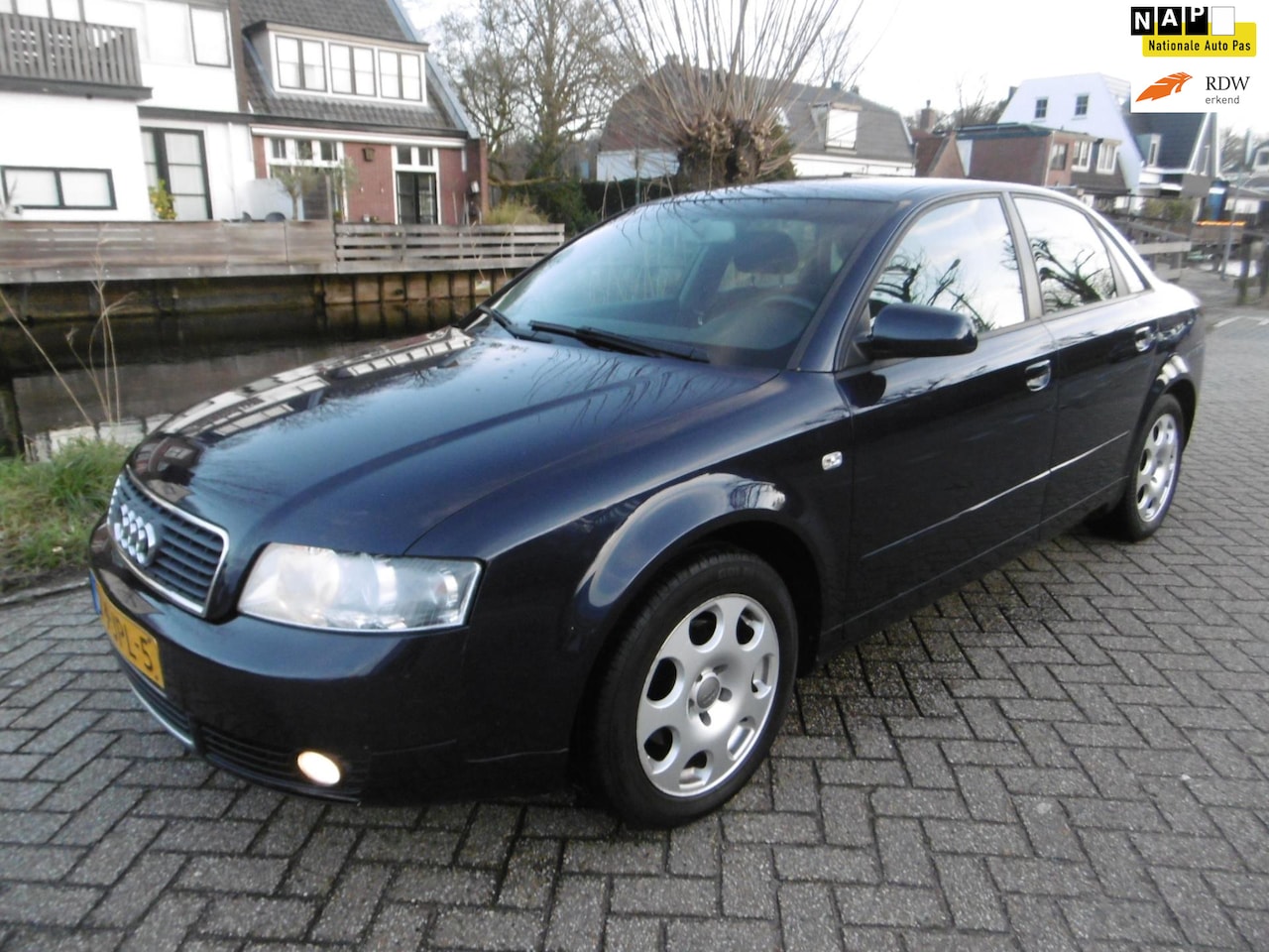 Audi A4 Limousine - 2.0i 131pk Clima Cruise Youngtimer INRUILKOOPJE - AutoWereld.nl