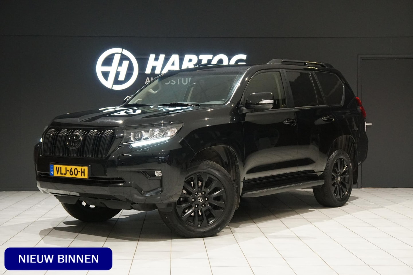 Toyota Land Cruiser Challenger - 2.8 D-4D-F Window Van - AutoWereld.nl