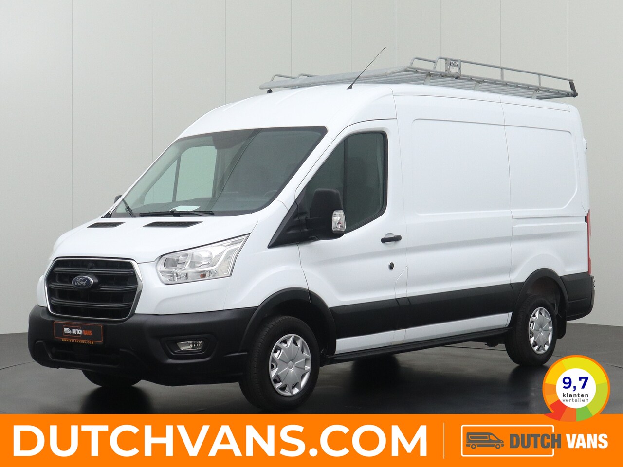 Ford Transit - 2.0TDCI 130PK L2H2 | Imperiaal | Navigatie | Camera | 3-Persoons | Betimmering - AutoWereld.nl