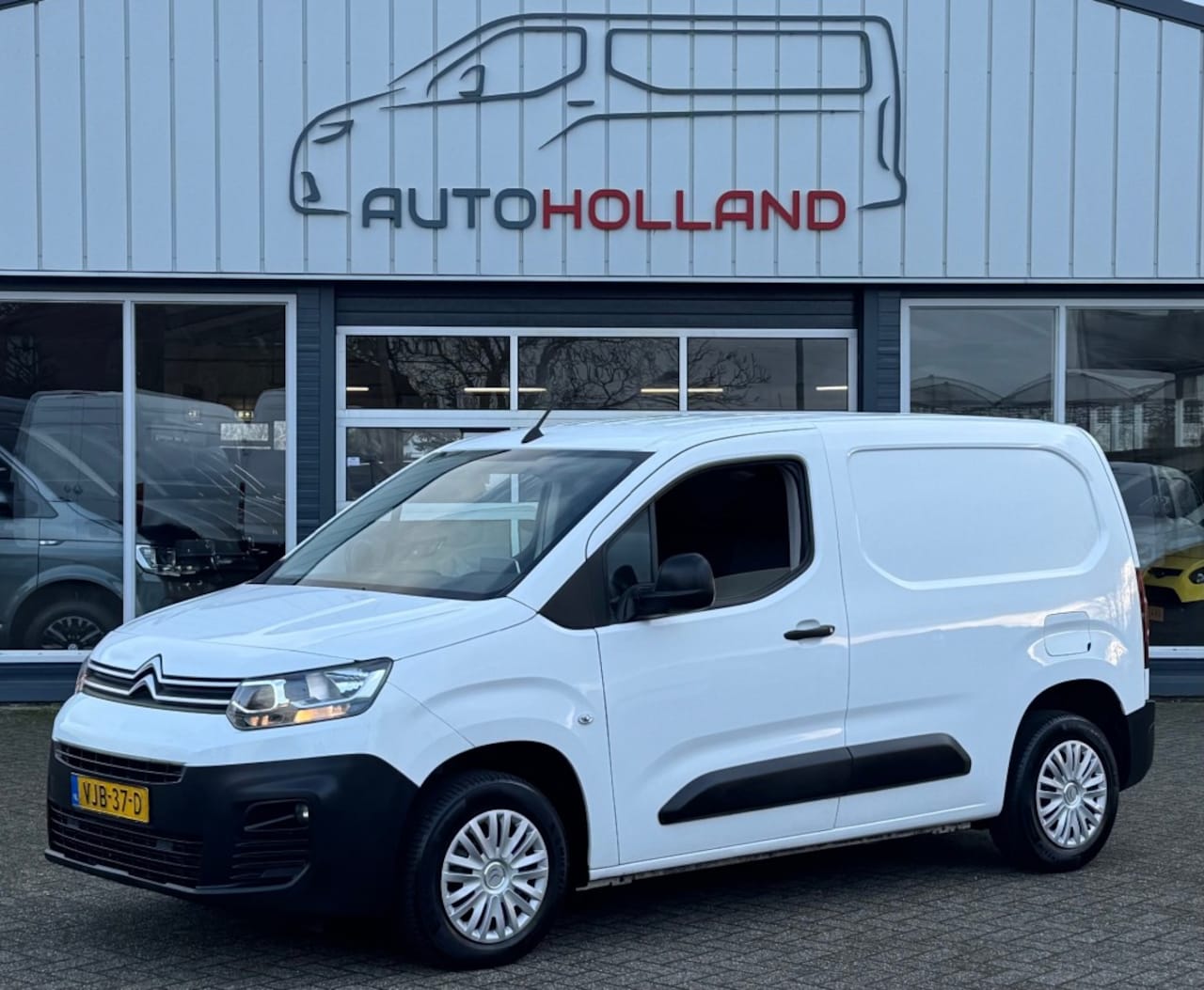 Citroën Berlingo - 1.5 BLEUHDI 56KW 76PK EURO 6 AIRCO/ NAVIGATIE/ CRUISE CONTROL/ S - AutoWereld.nl