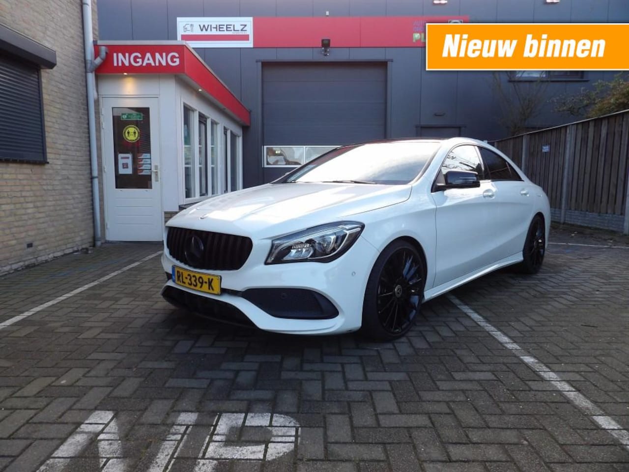 Mercedes-Benz CLA-Klasse - CLA 200 automaat - panoramadak - leder - navigatie - nieuwstaat! - AutoWereld.nl