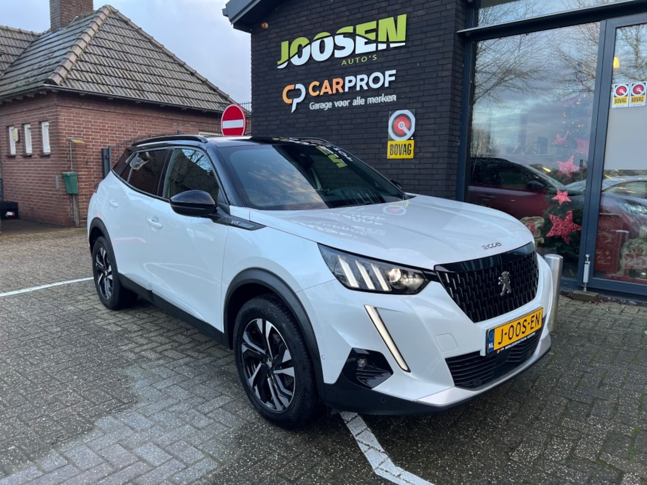 Peugeot 2008 - 1.2 PureTech GT Pack 1.2 PURETECH GT PACK - AutoWereld.nl