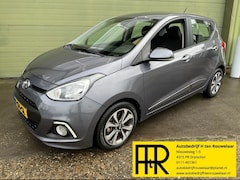 Hyundai i10 - 1.2 i-Vision Leder, Stoel verwarming etc