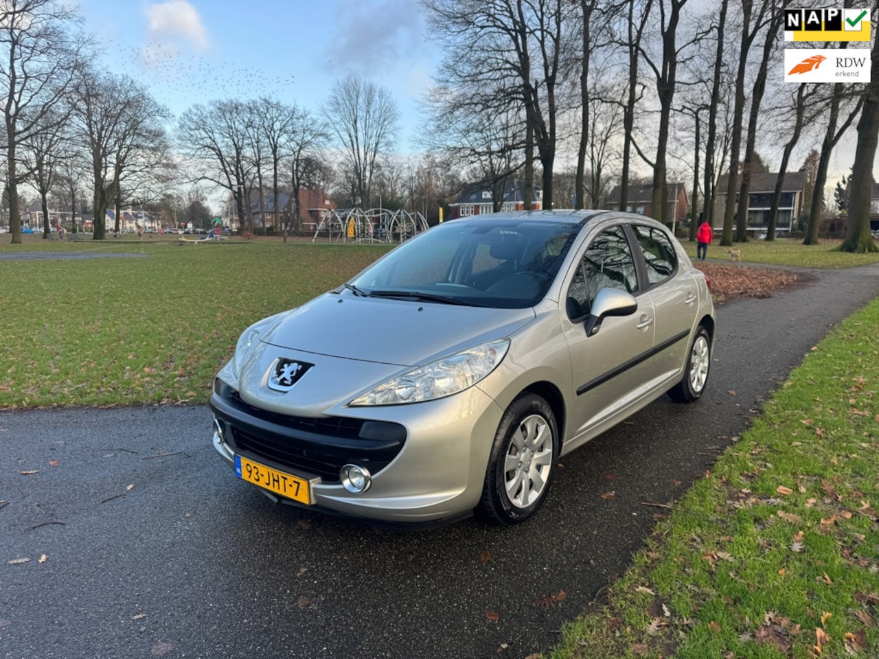 Peugeot 207 - 1.4 VTi Sublime Nette auto 2009 - AutoWereld.nl