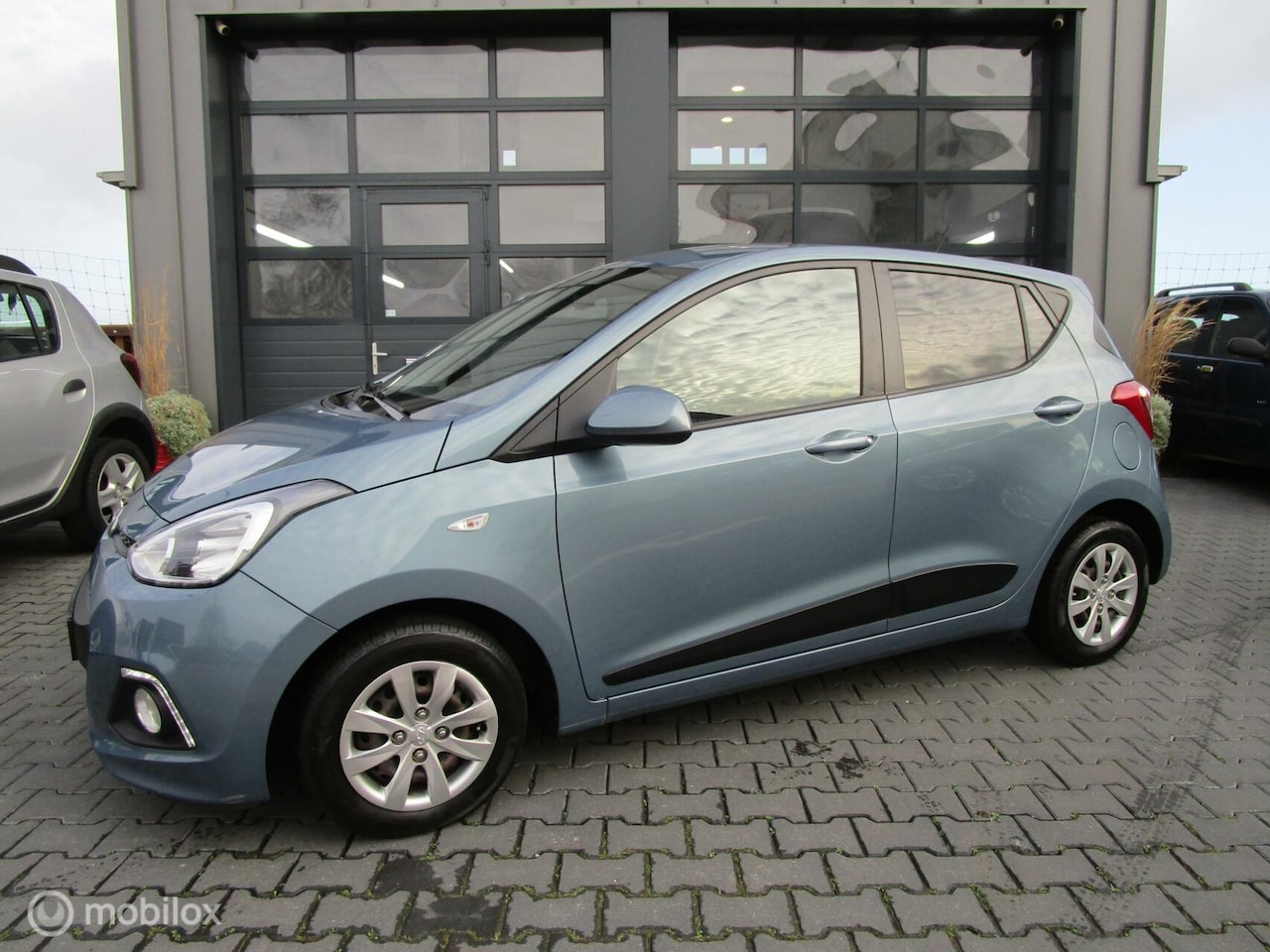 Hyundai i10 - 1.0i i-Motion Go! 2016 134dkm 1ste Eig Camera Cruise Airco Bluetooth - AutoWereld.nl