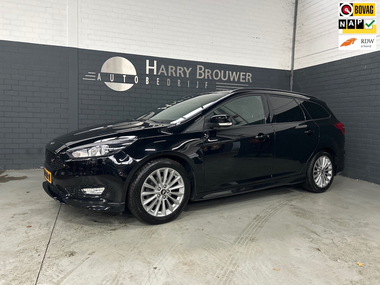 Ford Focus Wagon - ST-Line, 1e eigenaar, Nieuwe motor en koppeling met garantie. - AutoWereld.nl