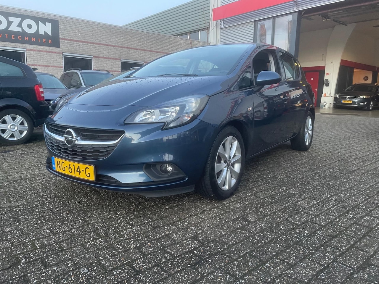 Opel Corsa - 1.4 Edition automaat zeer mooie auto - AutoWereld.nl