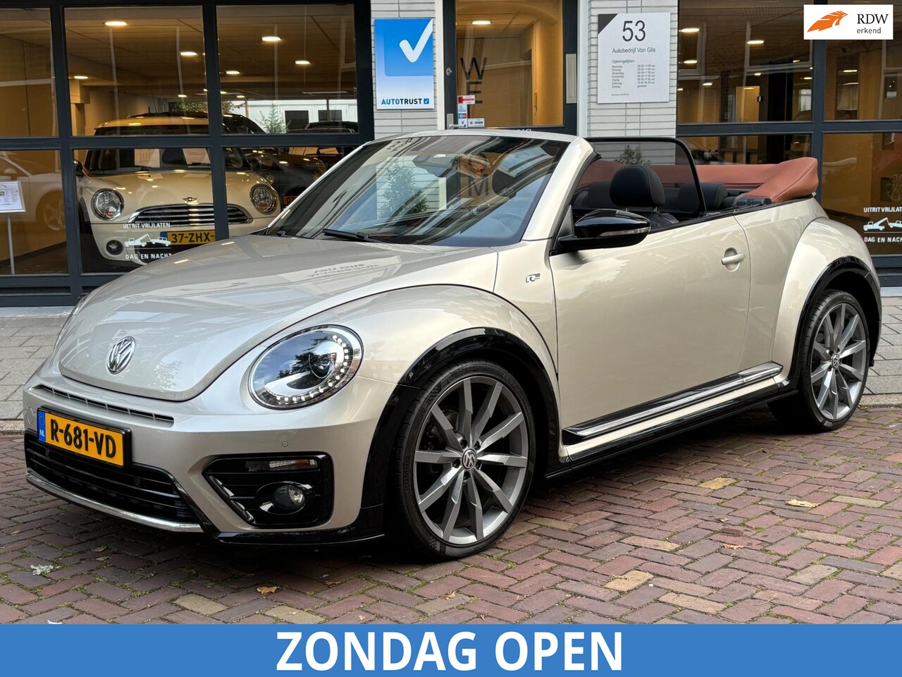 Volkswagen Beetle Cabriolet - 2.0 TDI Design BlueMotion | R-LINE | CAMERA | PDC | NAVI | LM VELG 20 | CRUISE CONTROL | 1 - AutoWereld.nl