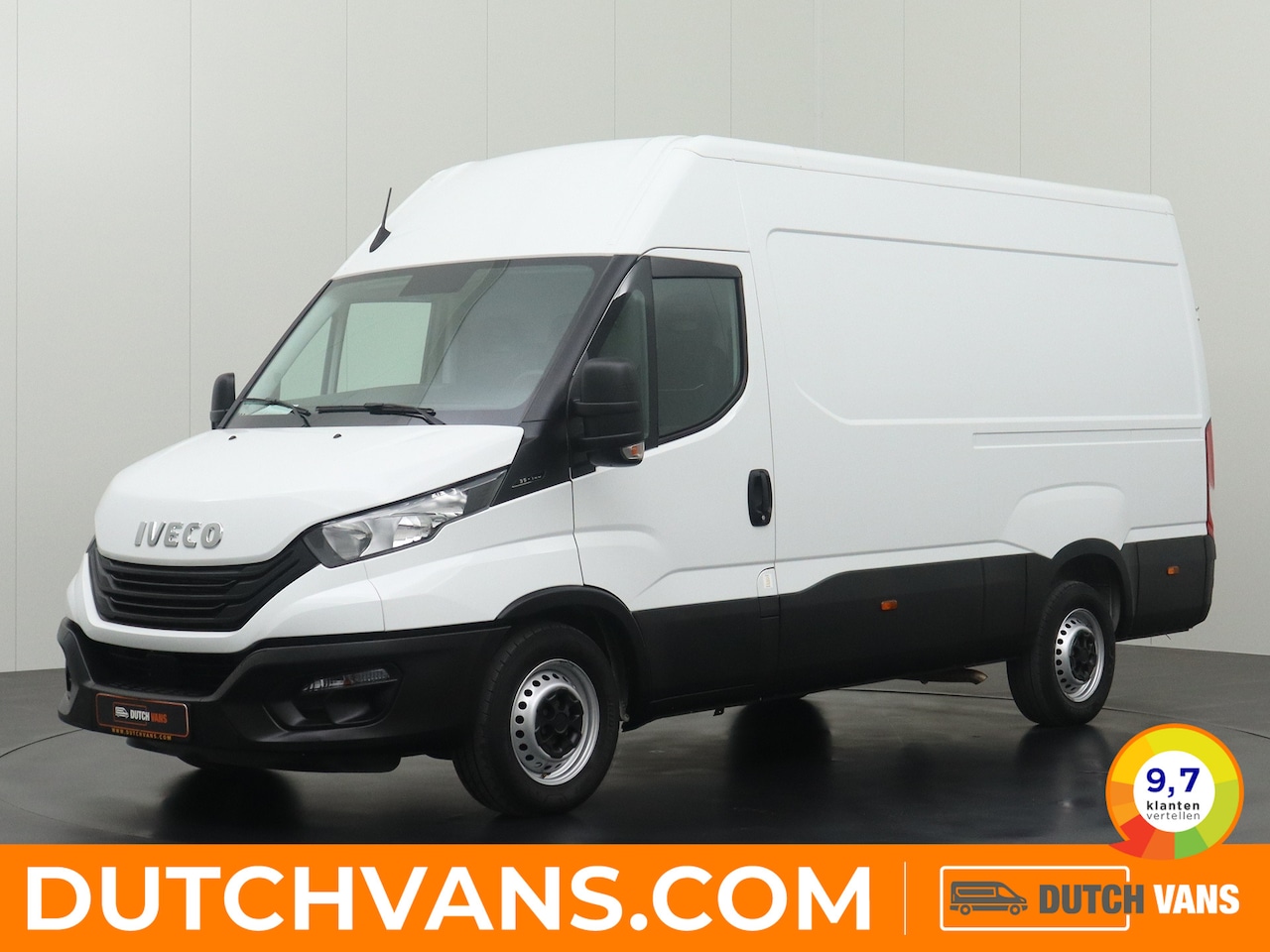 Iveco Daily - 35S14 L2H2 | Airco | Cruise | Betimmering | 3-Persoons - AutoWereld.nl