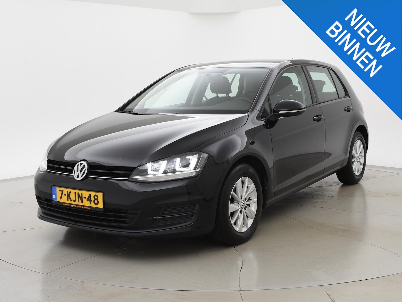 Volkswagen Golf - 1.6 TDI 105 PK 5-DEURS + TREKHAAK / NAVIGATIE / CRUISE CONTROL - AutoWereld.nl