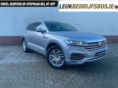 Volkswagen Touareg - , 3.0 TSI DSG 340pk PANO LEDER CARPLAY DCC VIRTUAL '21