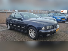 BMW 5-serie - 523i Executive automaat startmotor defect