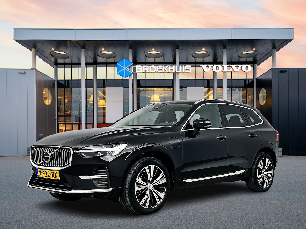 Volvo XC60 - T6 Recharge AWD Core Bright | Long Range | 20'' | Leder | Panoramadak | Elektrische stoele - AutoWereld.nl