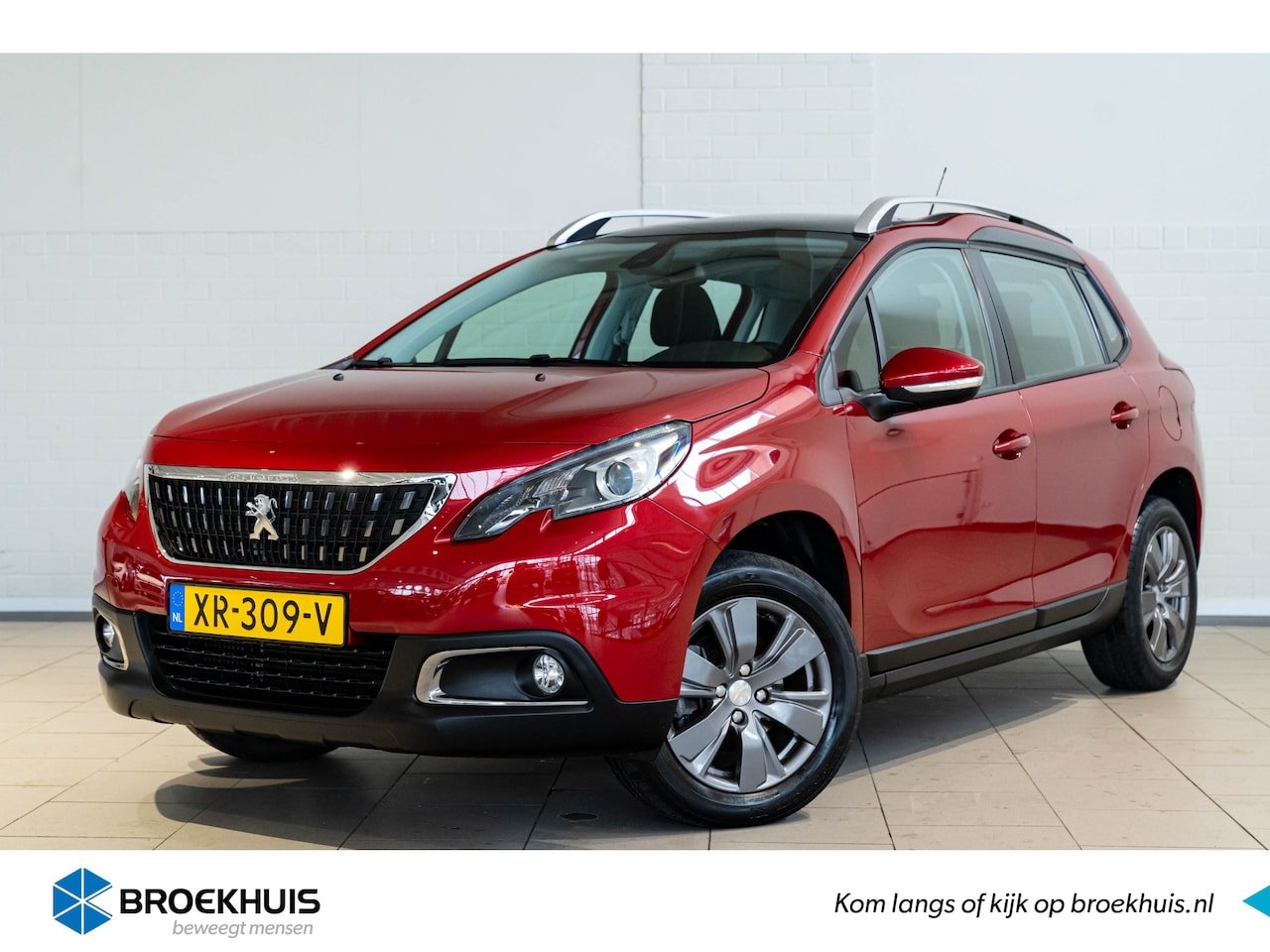 Peugeot 2008 - 1.2 Turbo 130PK Blue Lion | Panoramadak | Trekhaak | Navi | Parkeersensoren | - AutoWereld.nl