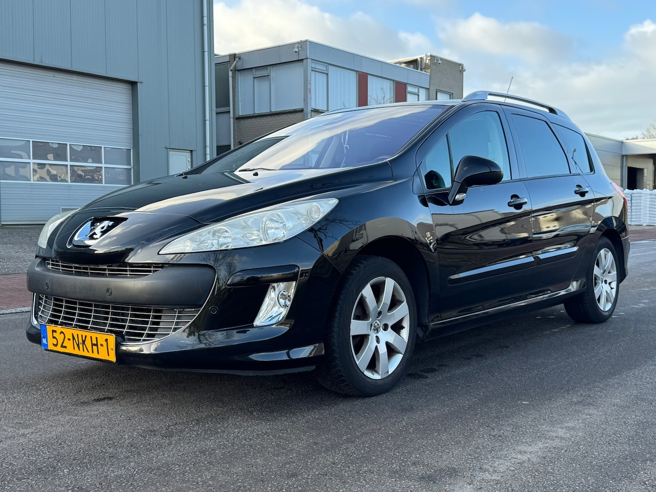 Peugeot 308 SW - 1.6 VTi NWE APK 6-ZITS PANO/CRUISE/NAVI - AutoWereld.nl