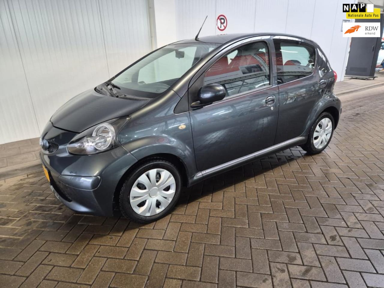 Toyota Aygo - 1.0/5deurs/airco - AutoWereld.nl