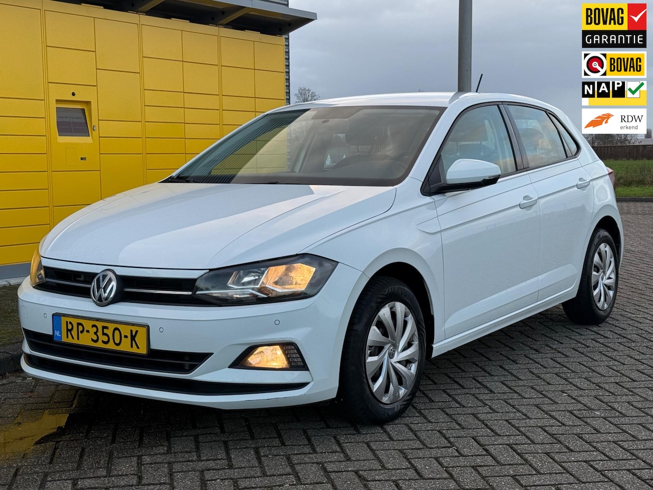 Volkswagen Polo - 1.6 TDI Bj 2018 Navi PDC v+a INCL BTW - AutoWereld.nl