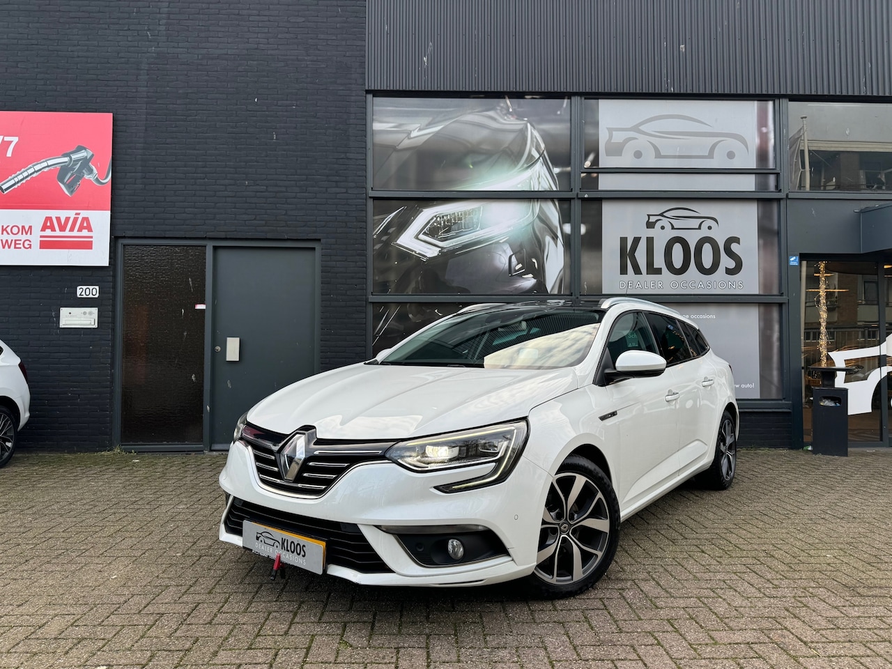 Renault Mégane Estate - 1.2 TCe Série Signature Exclusiv 1.2 TCe Série Signature Exclusiv, Automaat - AutoWereld.nl