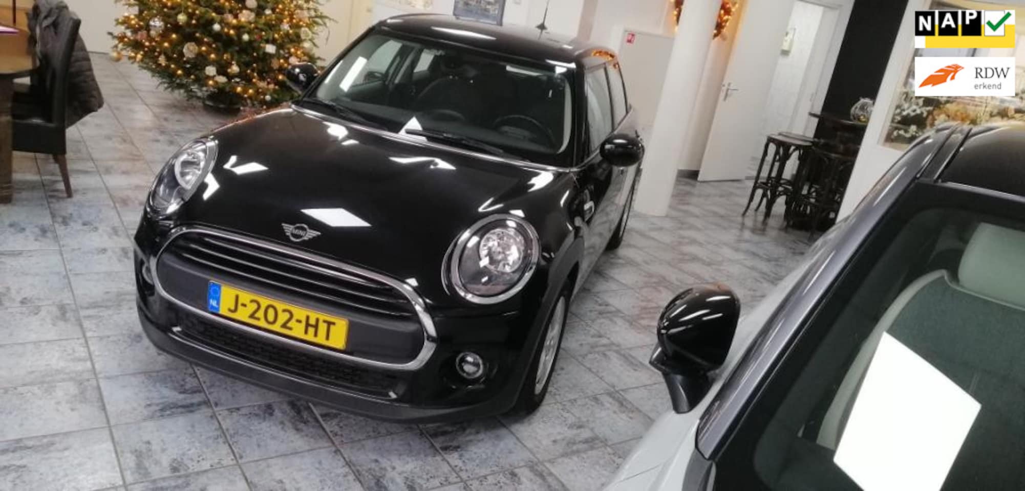 MINI One - Mini 1.5 Business Edition navi, pdc 5 drs, digital dashboard - AutoWereld.nl