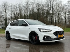 Ford Focus - 1.5 EcoBoost ST Line Business