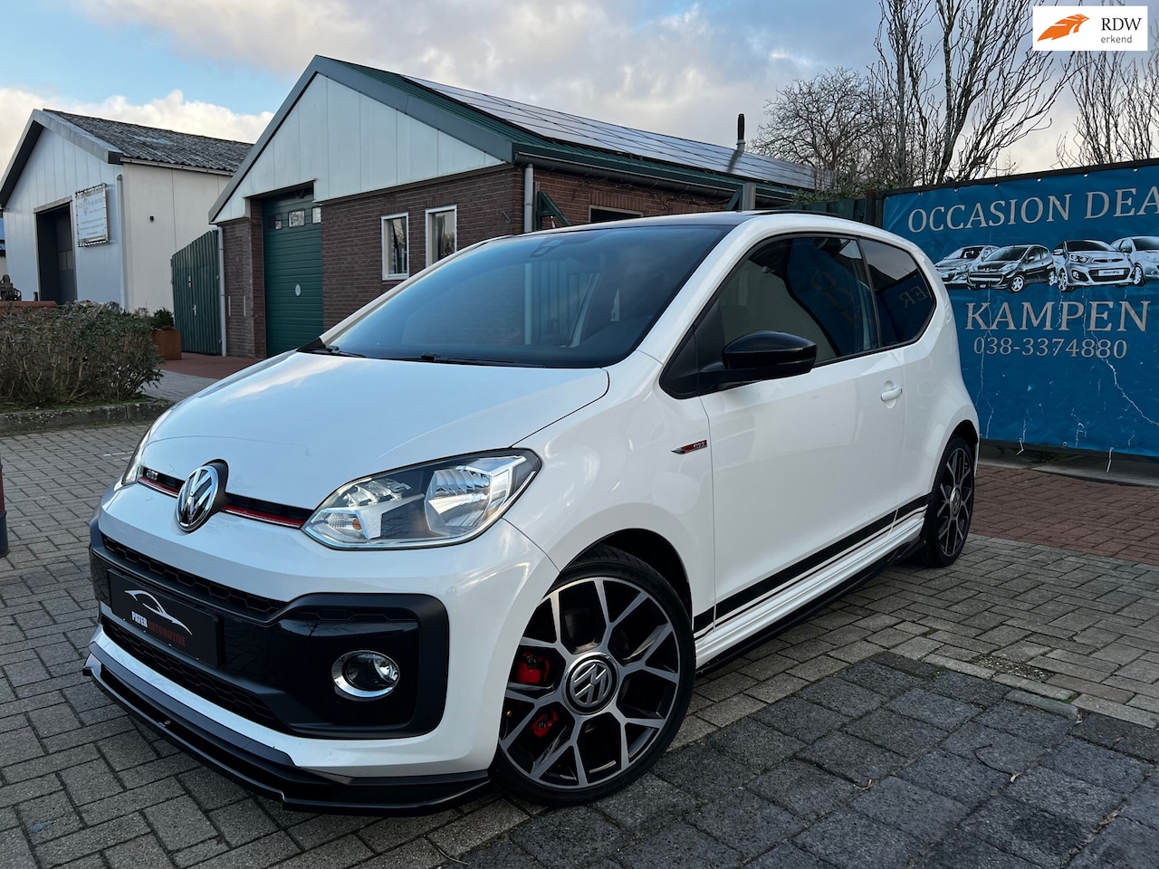 Volkswagen Up! - 1.0 TSI GTI 17''|Panoramadak|Maxton|Cruise Control|Milltek|Stoelverwarming|Climate Control - AutoWereld.nl