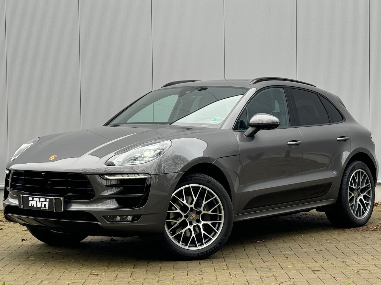 Porsche Macan - 2.0 - Panorama - Automaat - Agaatgrijs - Luchtvering - OrigNL - NAP - AutoWereld.nl