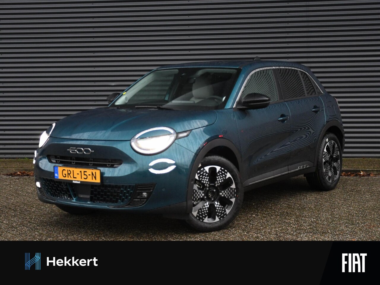 Fiat 600 - La Prima 1.2 Hybrid 100pk Automaat NAVI | ADAP. CRUISE | MASSAGE | LEDER | 18''LM | ELEK. - AutoWereld.nl