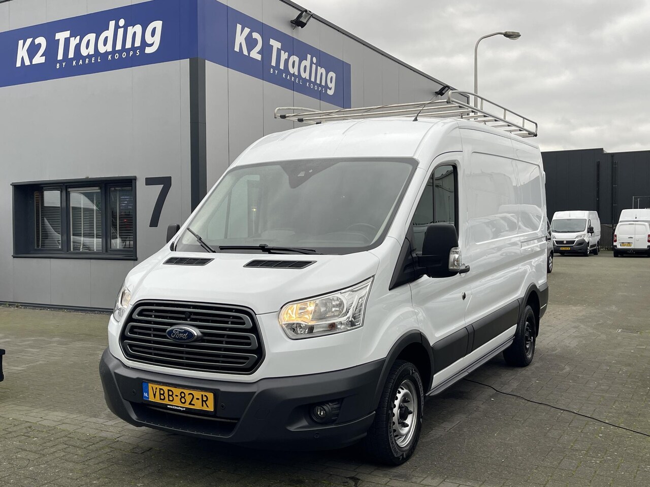 Ford Transit - 290 2.0 TDCI L2H2 Trend EURO-6 NL-AUTO TREKHAAK IMPERIAAL PDC AIRCO - AutoWereld.nl