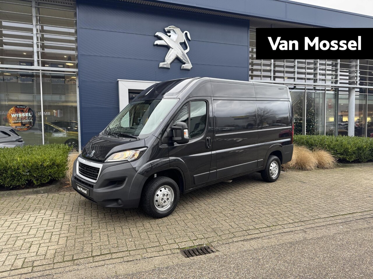 Peugeot Boxer - 335 2.2 BlueHDi 165 L2H2 Premium 335 2.2 BlueHDi 165 L2H2 Premium - AutoWereld.nl