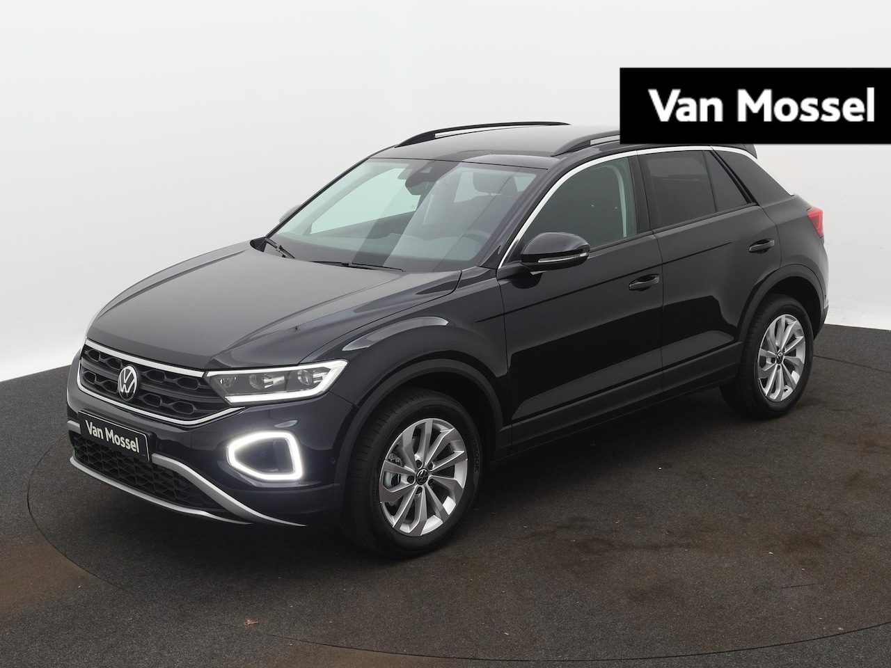 Volkswagen T-Roc - 1.5 TSI Life Edition 150 PK Automaat | Apple Carplay | Climate control | Android Auto | Ca - AutoWereld.nl